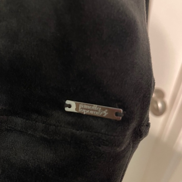 Black and silver star print size small Nanette lepore insanely soft sweatshirt - Picture 7 of 8